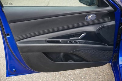 2025 Hyundai ELANTRA SEL Convenience