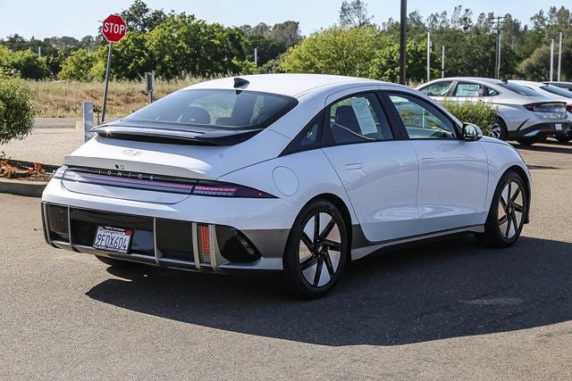 2023 Hyundai IONIQ 6 SE