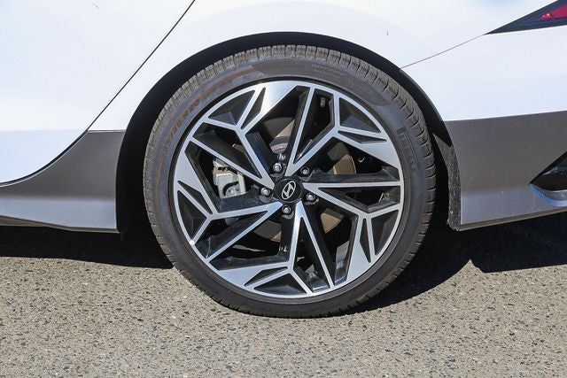 2025 Hyundai IONIQ 6 SEL
