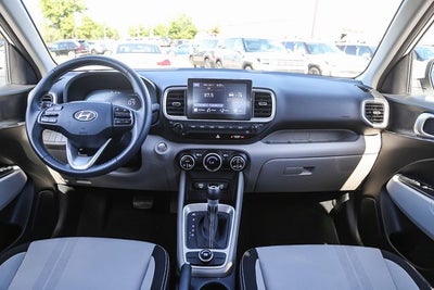 2025 Hyundai VENUE SEL