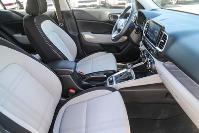 2025 Hyundai VENUE SEL