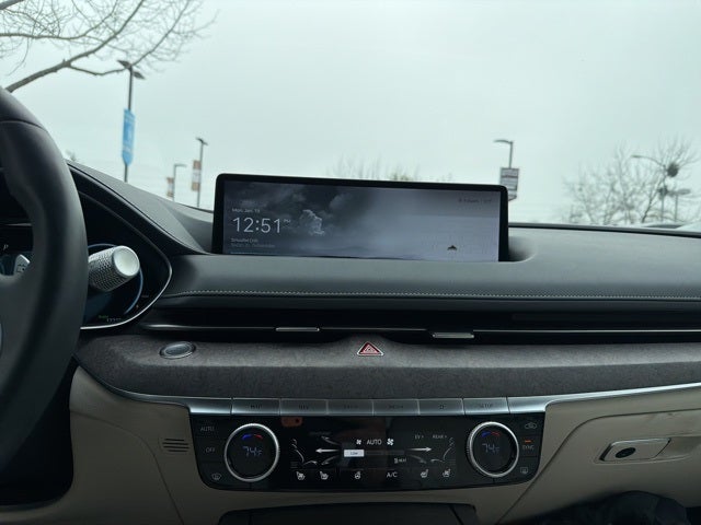 2023 Genesis Electrified G80 Base