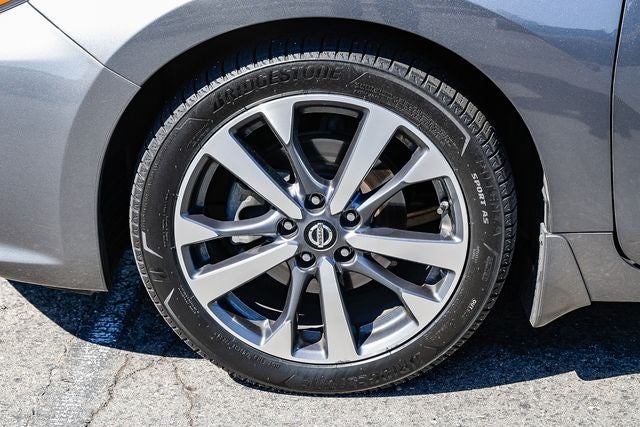 2016 Nissan Altima 2.5 SR