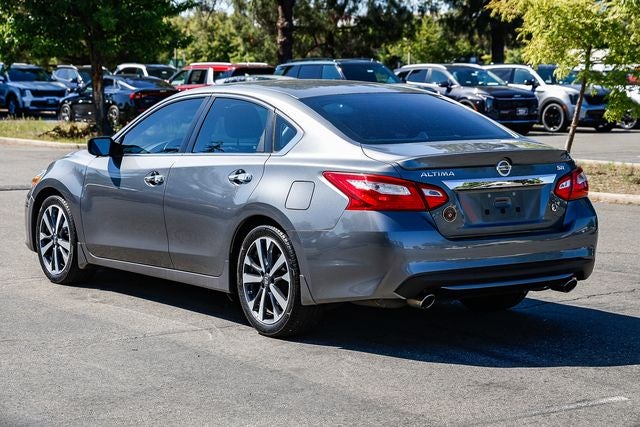 2016 Nissan Altima 2.5 SR