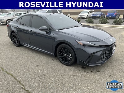 2025 Toyota Camry SE