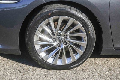 2023 Lexus ES 300h Luxury