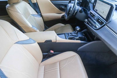 2023 Lexus ES 300h Luxury