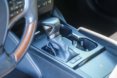 2023 Lexus ES 300h Luxury