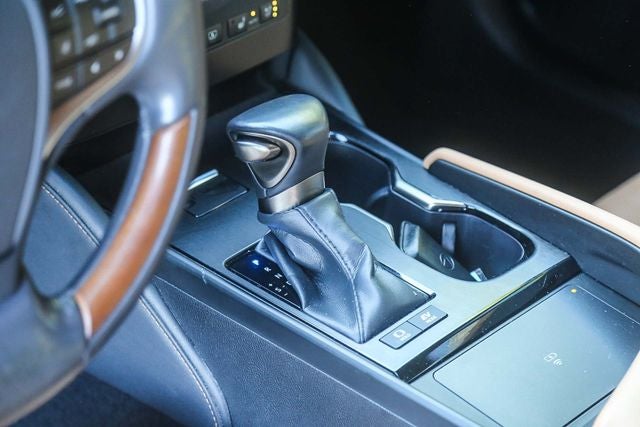 2023 Lexus ES 300h Luxury