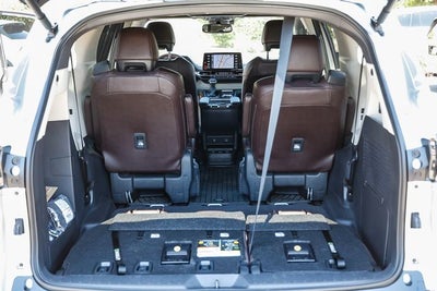 2024 Toyota Sienna Platinum 7 Passenger