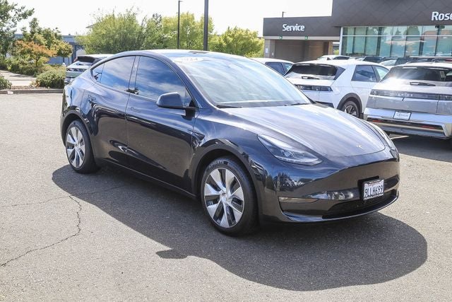 2024 Tesla Model Y Long Range