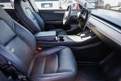 2024 Tesla Model Y Long Range