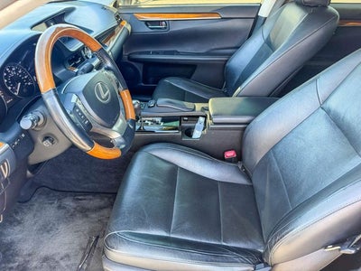 2015 Lexus ES 300h