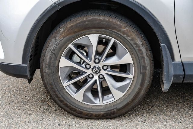 2016 Toyota RAV4 Hybrid XLE