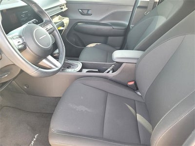 2025 Hyundai KONA SEL