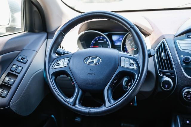 2015 Hyundai TUCSON SE