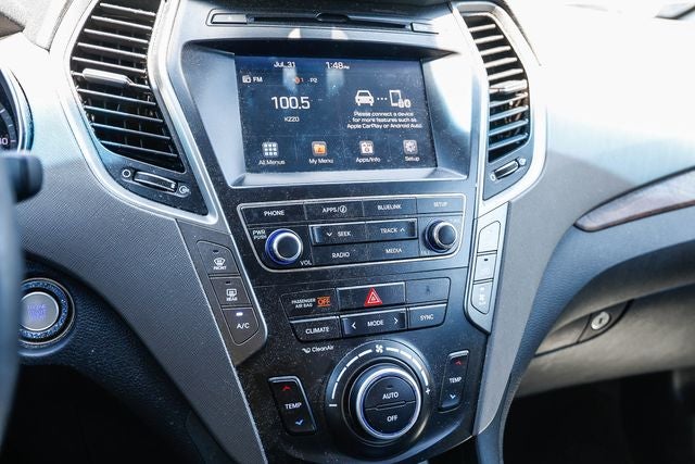 2017 Hyundai SANTA FE SE