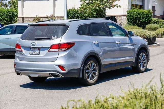 2017 Hyundai SANTA FE SE