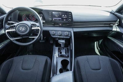 2021 Hyundai ELANTRA SE
