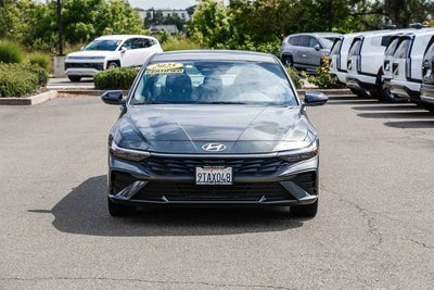 2025 Hyundai ELANTRA SEL Sport