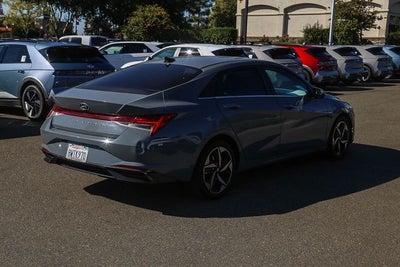 2021 Hyundai ELANTRA SEL