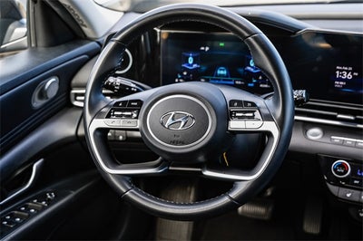 2023 Hyundai ELANTRA Limited