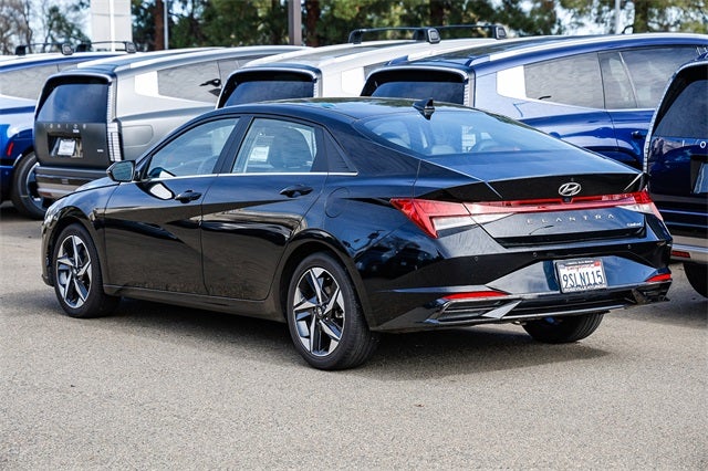 2023 Hyundai ELANTRA Limited