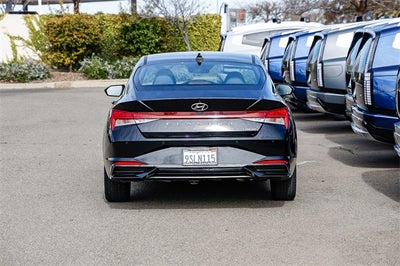 2023 Hyundai ELANTRA Limited