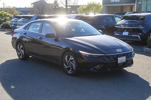 2025 Hyundai ELANTRA SEL Convenience