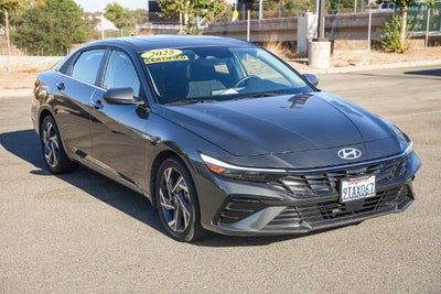 2025 Hyundai ELANTRA SEL Convenience