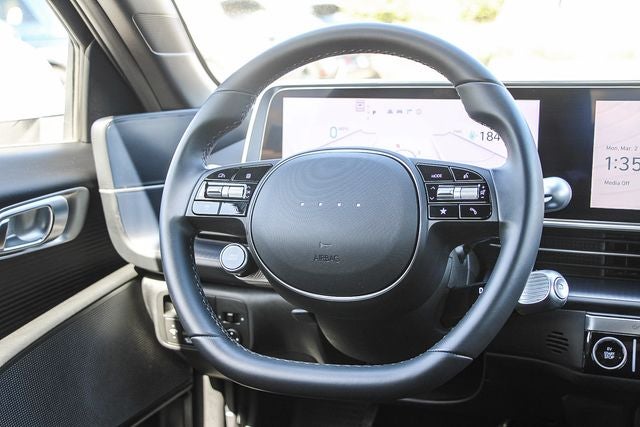 2025 Hyundai IONIQ 6 SE