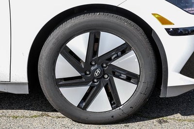 2025 Hyundai IONIQ 6 SE