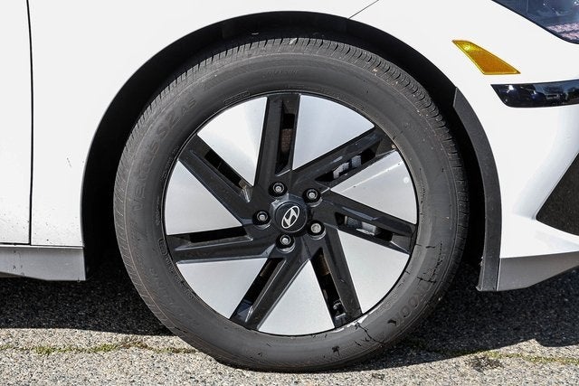 2025 Hyundai IONIQ 6 SE