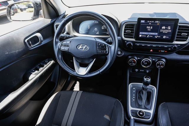 2024 Hyundai VENUE SEL