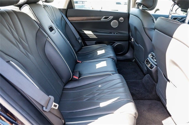 2023 Genesis Electrified G80 Base