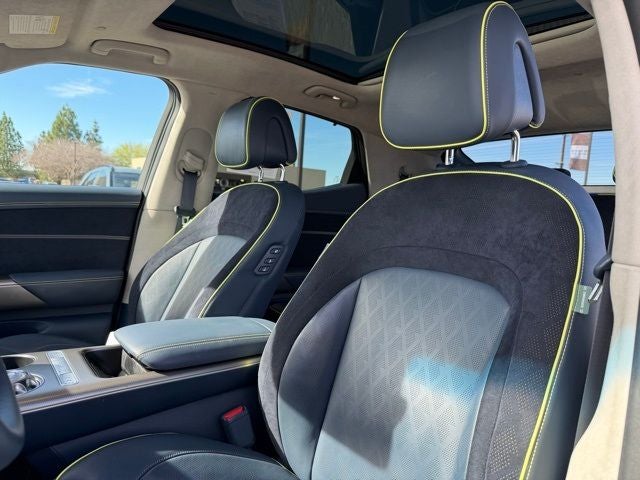 2023 Genesis GV60 Performance