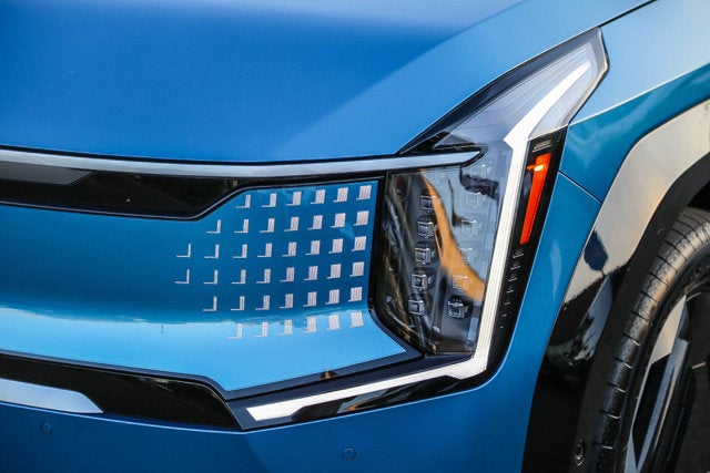 2024 Kia EV9 Land