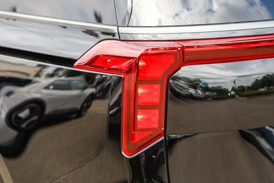 2025 Kia Carnival SX