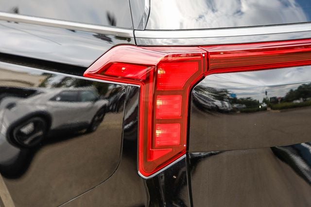 2025 Kia Carnival SX