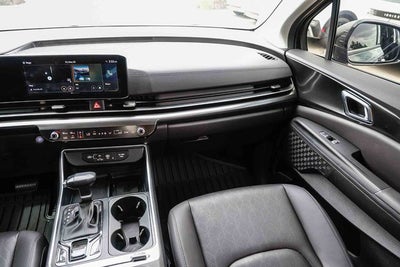 2025 Kia Carnival SX