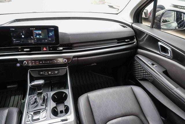 2025 Kia Carnival SX