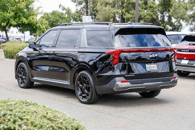2025 Kia Carnival SX