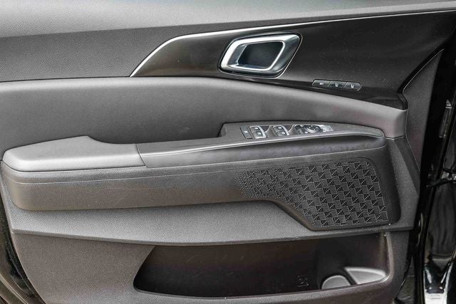 2025 Kia Carnival SX